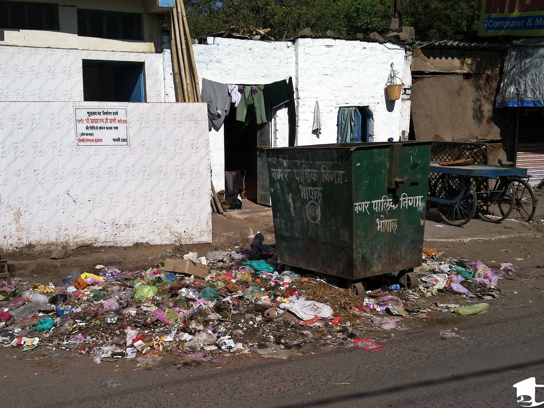 Trash in India