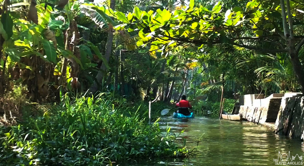 Video: Kayaking The Alleppey Backwaters, India
