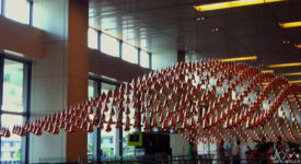 Video: Kinetic Rain Art Installation Changi Airport, Singapore