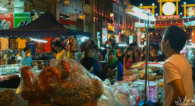 Video: Jonker Street Night Market Melaka, Malaysia
