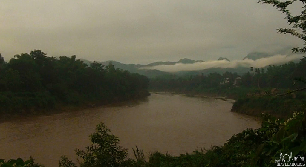 Video: Sunrise View Of The Nam Khan River, Laos